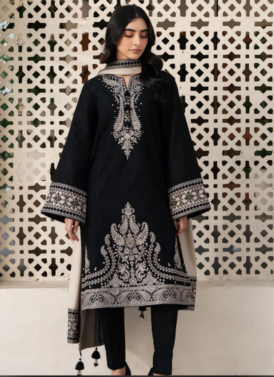 Maria B - 3 PC Winter Dhanak Embroidred - V019