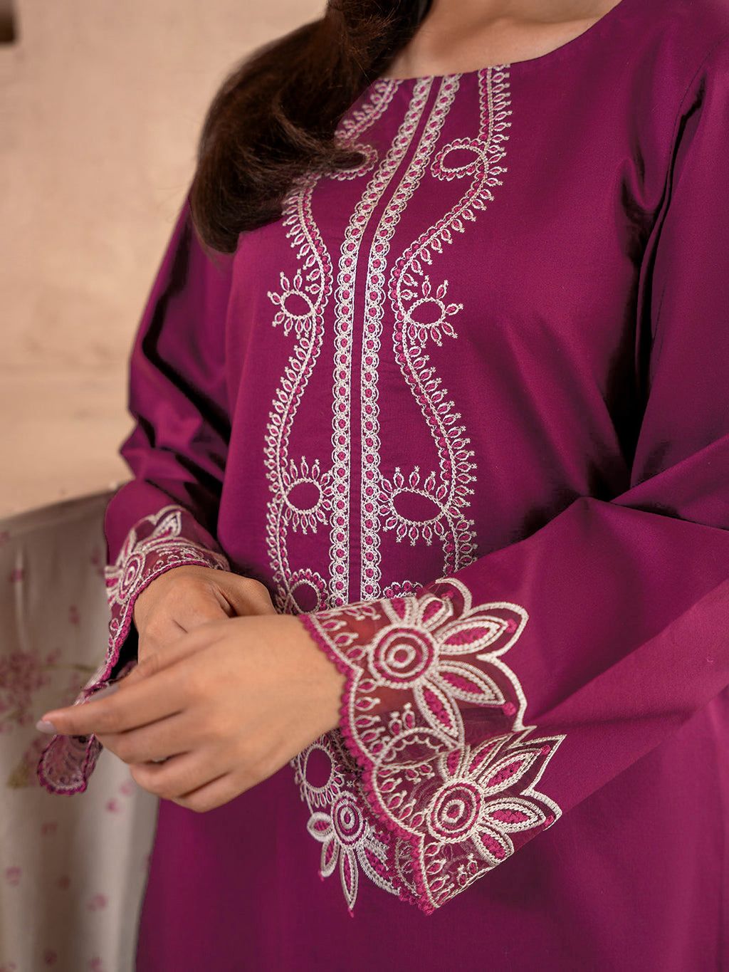 Urge - 2 PC Winter Dhanak Embroidred -V018