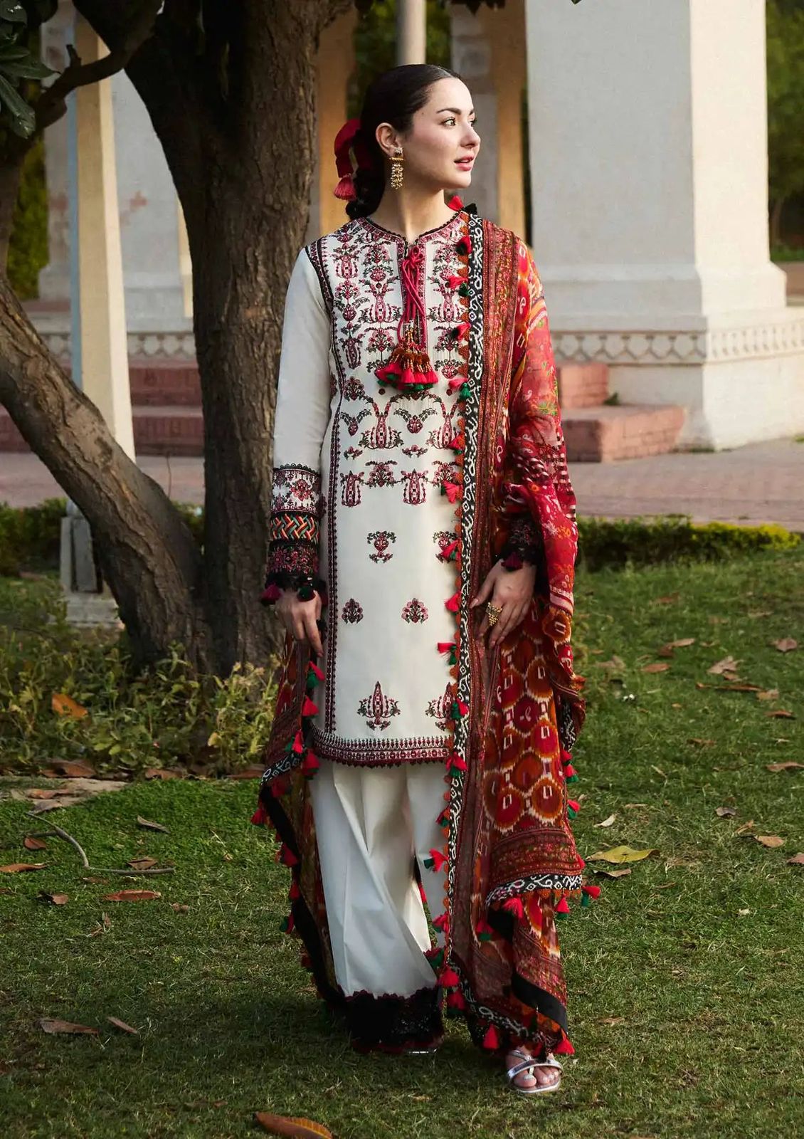 Hussain Rehar -3 PC Winter Dhanak Embroidred - V023