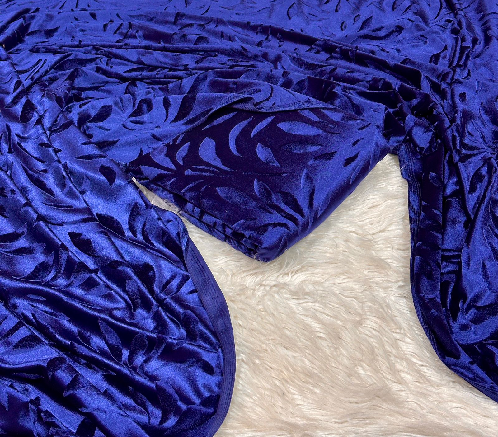 Indian velvet - 2 PC Plachi Velvet - V087