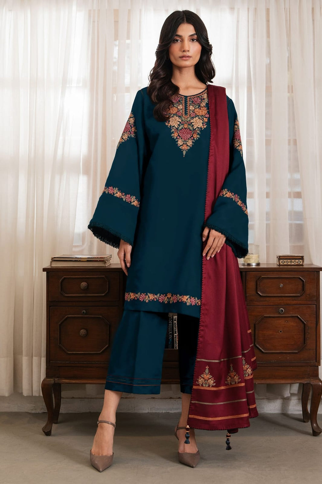 Rangoli-3 PC Winter Dhanak Embroidred - V042