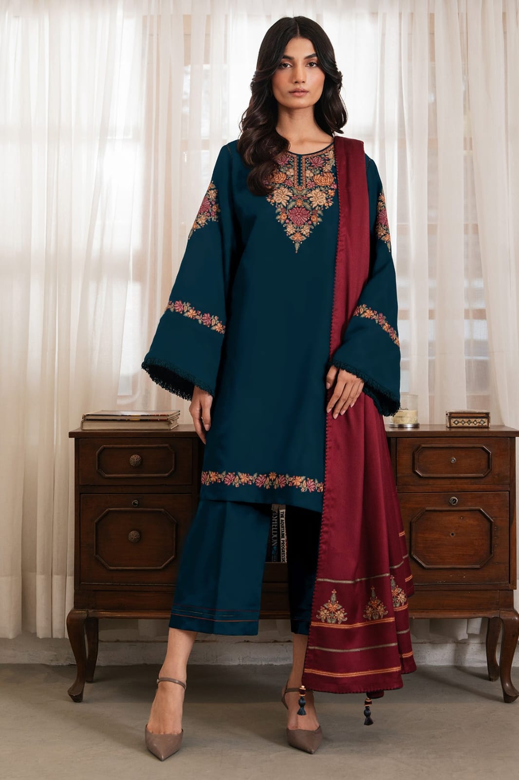 Rangoli-3 PC Winter Dhanak Embroidred - V042